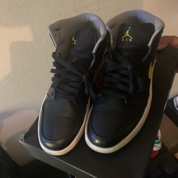 Jordan’s All of them $100 each(bundle 4 cheaper) - Picture 7 of 16